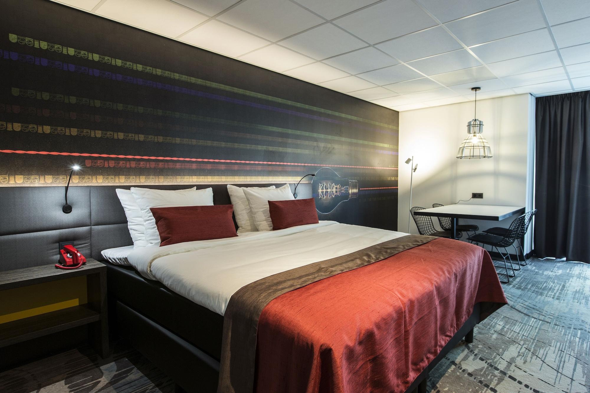 Crown Centre Hotel