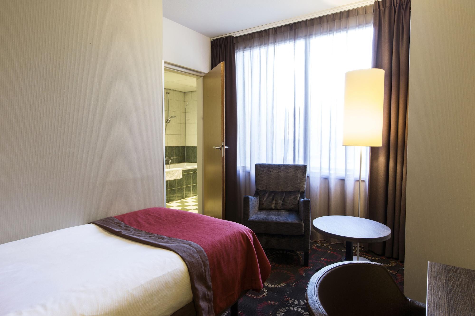 Hotel Leonardo Center Former Crown 4*